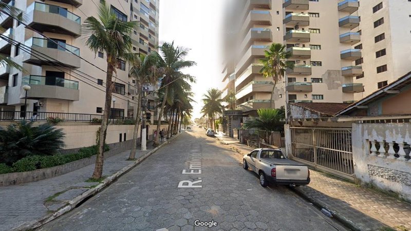 Local do imóvel anunciado, no bairro Ocian Capa - Jovem descobre que caiu em golpe após alugar apartamento em Praia Grande - Imagem: Reprodução / Google Street View