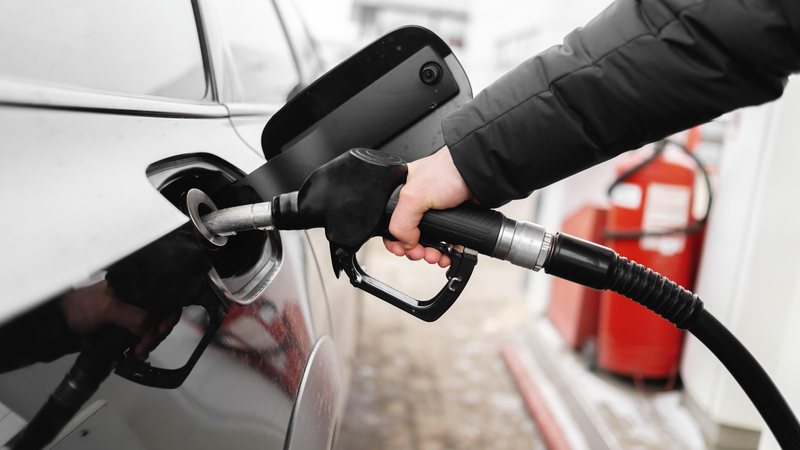 gasolina-e-investimentos - Shutterstock