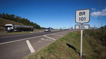 Concessão da rodovia BR-101 (Rio-Santos), terá 270,3 km: do entroncamento da rodovia com a BR-465, no município do Rio de Janeiro (bairro Campo Grande), até Ubatuba (SP) Leilão de concessão das rodovias Dutra e Rio-Santos é vencido pelo grupo CCR - Foto: Divulgação Ministério da Infraestrutura