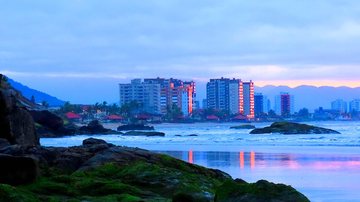 Amanhecer na Praia do Sonho e Pescadores em Itanhaém Itanhaém - Divulgação/Prefeitura de Itanhaém