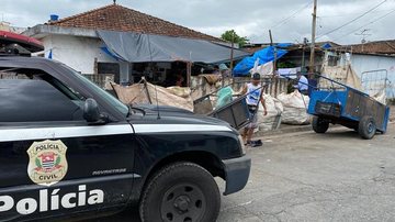 Proprietário de ferro-velho é preso por furto de energia Proprietário de ferro-velho é preso por furto de energia em São Vicente - Foto: Polícia Civil