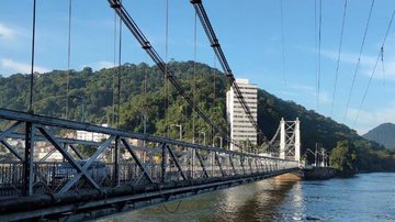 Ponte Pênsil entra na fase final de reforma Ponte Pênsil São Vicente São Vicente Ponte Pênsil - Reprodução/Elieser Teixeira