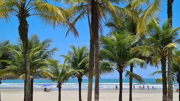 Confira previsão do tempo no litoral neste feriado da Proclamação da República  Praia da cidade de Praia Grande - Foto: Kc Sea