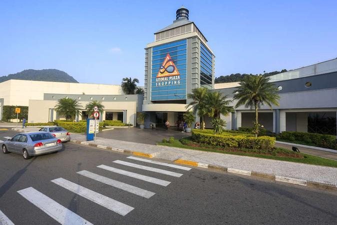 Menor foi identificada como autora do furto pelas câmeras de segurança da loja Adolescente furta carrinho de bebê de R$ 3 mil de shopping de Praia Grande Fachada do Litoral Plaza Shopping, em Praia Grande - Divulgação