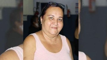 Edna trabalhava como inspetora na Escola Municipal Vereador Afonso Nunes em Guarujá (SP) Inspetora que faleceu Dona Edna, sorrindo para a foto - Arquivo Pessoal