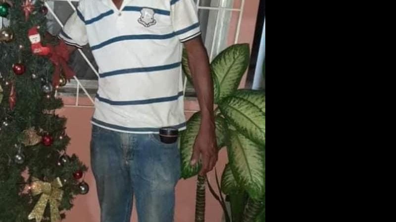 José Caldas dos Santos tem 62 anos e está desaparecido desde o último dia (14) Homem desaparecido Homem desaparecido com chapéu do Papai-Noel - Arquivo Pessoal