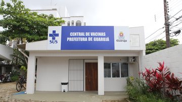 Prefeitura pretende vacinar todo grupo de crianças prioritárias até o dia 28 de janeiro Central de vacinas Guarujá Fachada da Central de Vacinas da Prefeitura de  Guarujá - Divulgação/Prefeitura de Guarujá