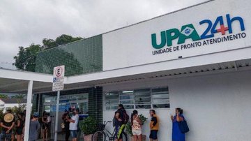 UPA de São Sebastião UPA São Sebastião Pessoas esperando atendimento em frente uma UPA de São Sebastião - Divulgação/Prefeitura de São Sebastião