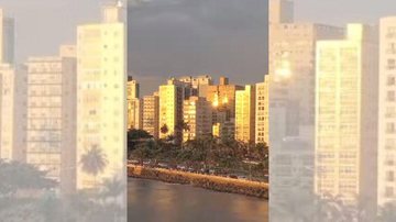 Imagens captadas por drone mostram como a cidade que faz aniversário este dia 26 é bela Santos 476 anos: Veja as maravilhas da cidade do alto Orla santista banhada pela luz dourada do pôr do sol - Reprodução/Instagram Drone_013