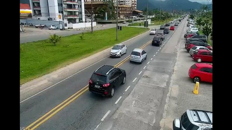Km 192, no trecho São Sebastião/Ubatuba Rio-Santos Rodovia com trâfego intenso - Imagem: DER-SP