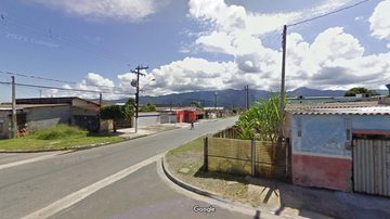 Jd. Melvi, em Praia Grande Idoso de 79 anos é acordado a coronhadas em Praia Grande Encruzilhada em Praia Grande - Imagem: Reprodução / Google Street View