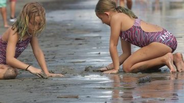 Crianças perdidas na praia: Santos soma 4 casos em um mês e faz alerta Crianças desaparecidas em praia de Santos - Arquivo / Anderson Bianchi / PMS