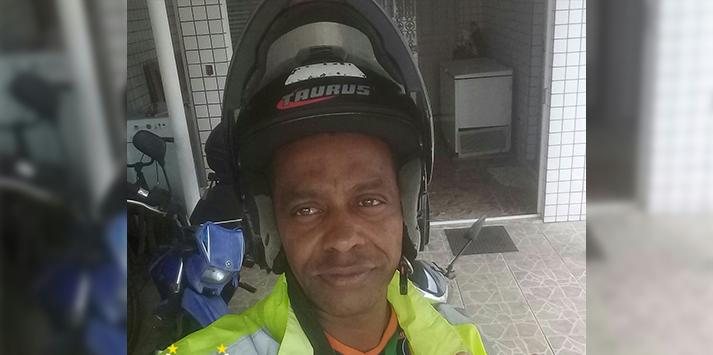Linha com cerol corta pescoço de motociclista em Santos Linha com cerol atinge motociclista - Reprodução: arquivo pessoal