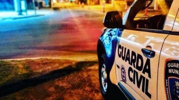 Homem foi preso em flagrante pela polícia Municipal Motorista embriagado atropela ciclista Foto da viatura da polícia municipal - Divulgação