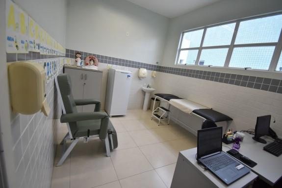 Posto funcionará de segunda a sexta-feira, das 8 às 17 horas, no Centro Especialização de Reabilitação, localizado na avenida Doutor Roberto de Almeida Vinhas, 8813, Mirim Praia Grande implanta posto de coleta de leite humano Foto da sala de coleta, com po - Amauri Pinilha/Divulgação prefeitura de Praia Grande