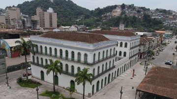 Visitantes podem conhecer o  local de terça a domingo, das 10 às 117 horas O que fazer em Santos? Conhecer o Museu Pelé! Fachada do museu - Doug Fernandes/PMS
