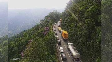 Tempo segue bom e com boa visibilidade Serra Sistema Anchieta-Imigrantes visto de cima - Reprodução/Ecovias
