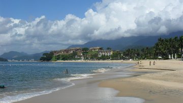 Vista da praia de Tabatinga, em Caraguatatuba Comece a semana bem informado. Seu resumo de notícias acaba de chegar! - Esther Zancan