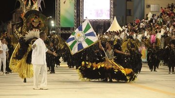 Cancelamento do desfile, que aconteceria na passarela do samba Dráusio da Cruz, foi feito para evitar a contaminação da covid-19 Desfile de Carnaval foi cancelado em Santos; folia deve acontecer apenas em 2023 Desfile de escola de samba na passarela - Divulgação