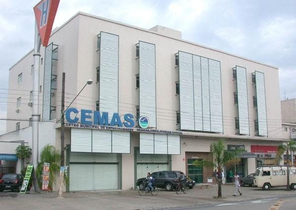 Novo pronto-socorro será instalado no antigo prédio do Cemas, no bairro Guilhermina Praia Grande vai ganhar novo pronto-socorro central Fachada do antigo Cemas - Centro de Especialidades Médicas Ambulatoriais e Sociais em Praia Grande - Jairo Marques/Prefeitura de Praia Grande