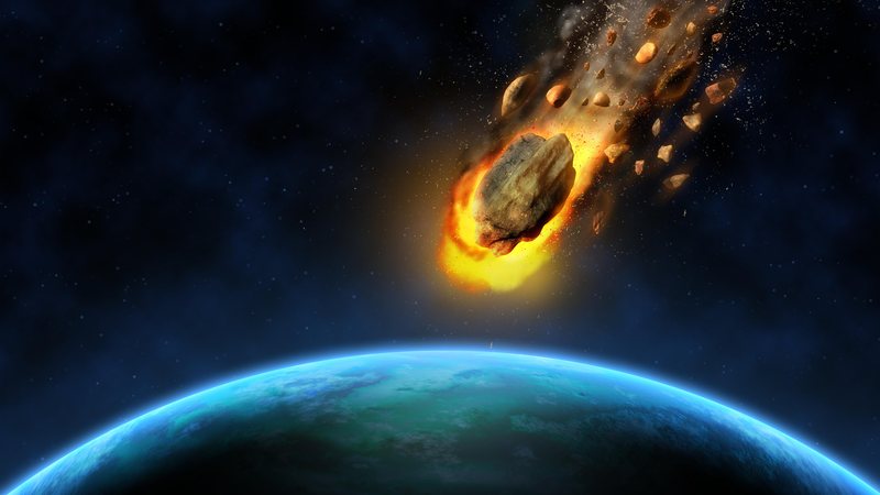 Asteroide 2009 JF1 tem aproximadamente 13 metros de diâmetro, e queimaria ao entrar na atmosfera do planeta, causando pouco ou nenhum dano Meteoro de "mansinho" pode atingir a terra em menos de dois meses Foto-montagem de um asteroide atingindo a terra - Freepik