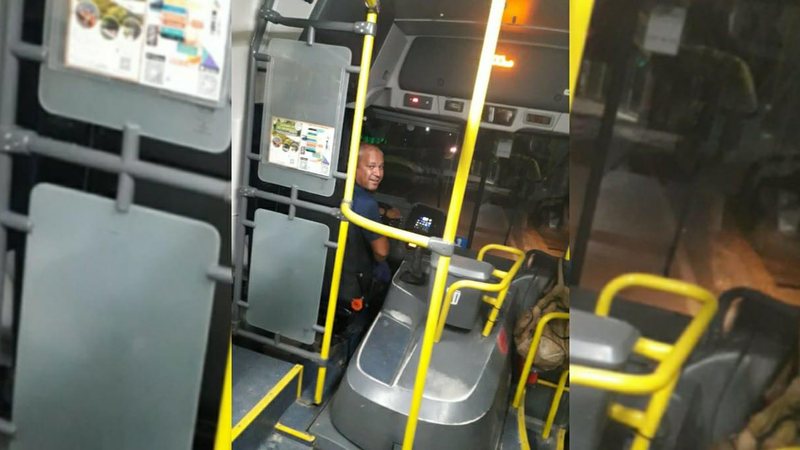 Motorista é aplaudido por passageiros em Bertioga  Motorista no onibus - Reprodução