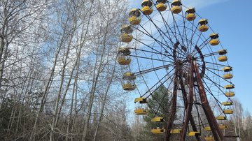 Roda gigante abandonada em Prypyat, cidade próxima a Chernobyl, é um dos símbolos do maior acidente nuclear da História Governo da Ucrânia diz que tropas da Rússia estão próximas de Chernobyl Roda gigante abandonada em Prypyat, nas proximidades de Chernoby - Pixabay