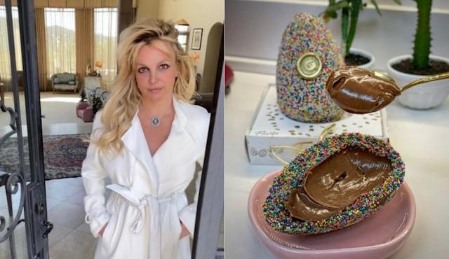 Cantora compartilhou o vídeo e escreveu sobre "realmente gostar" de chocolate Britney Spears e ovo de Páscoa Britney Spears do lado esquerdo e ovo de Páscoa de chocolate do lado direito - Divulgaçao