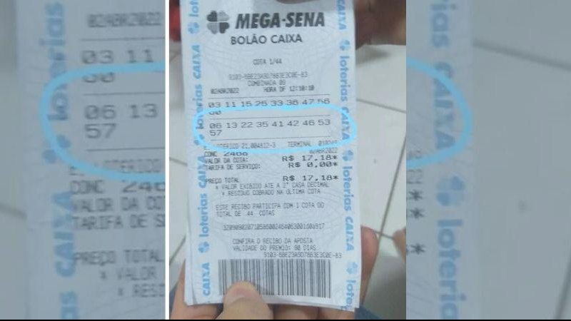 Cada sortudo deve embolsar por volta de R$ 2,7 milhões Prêmio milionário da Mega-Sena em Santos sai para 44 trabalhadores Aposta de bolão vencedora em Santos - Reprodução/Arquivo Pessoal/G1