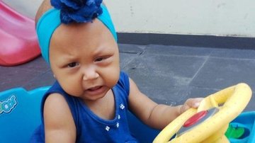 Aos cinco meses de vida bebê foi diagnosticado com neuroblastoma Bebê de um ano luta contra o câncer e mãe pede ajuda para continuar o tratamento Foto da Anna Laura - Reprodução Facebook