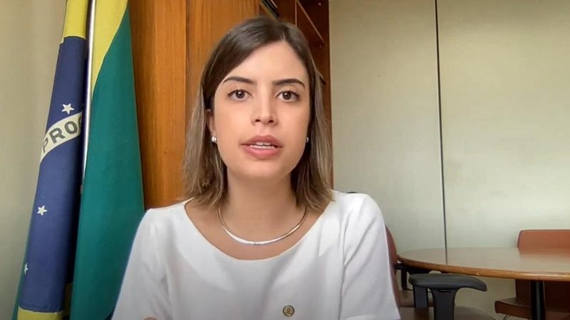 Tabata Amaral durante entrevista para o programa Café da Manhã - Reprodução/TV Cultura Litoral
