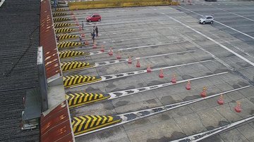 O SAI está em Operação Normal (5X5) Veja a situação do sistema Anchieta-Imigrantes na manhã deste sábado (18) Pedágio da rodovia dos Imigrantes com pouco movimento - Ecovias