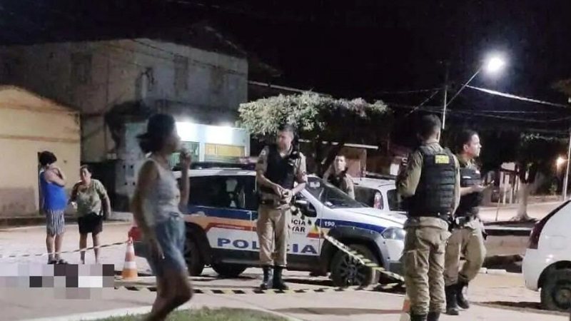 Vítima caiu embriagada no chão, momento oportuno onde o cadeirante saiu da cadeira, rastejou até o homem caído e o esfaqueou - Reprodução/web
