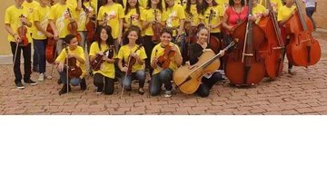 Alunos do Projeto Guri Projeto Guri tem mais de 1000 vagas para cursos gratuitos no litoral de SP Orquestra infantil com instrumentos musicais - Imagem: Reprodução / Daniele Souza / ABC do ABC