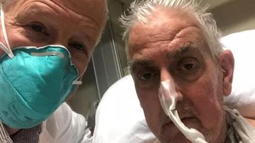 Homem chegou a dizer um dia antes do procedimento que 'era o transplante ou morrer' Coração de porco Dois homens no hospital - Divulgação