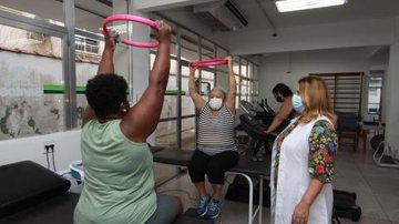 Pacientes durante reabilitação - Imagem: Reprodução / Carlos Nogueira / Prefeitura de Santos