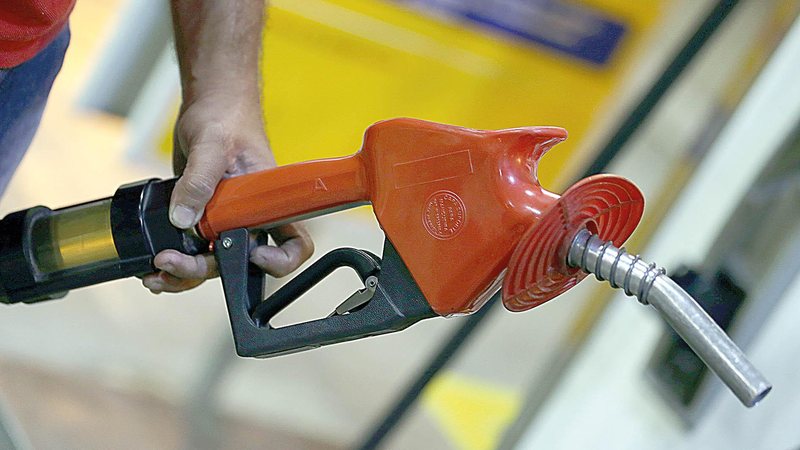 Litro da gasolina tem redução média de R$ 0,35 no litoral de SP Valor dos combustíveis - Divulgação