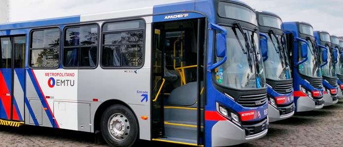 Cerca de 6,5 mil passageiros que utilizam diariamente as linhas será beneficiados, segundo a EMTU Linhas de ônibus da EMTU na Baixada Santista ganham acréscimo de viagens Vários ônibus da EMTU - EMTU