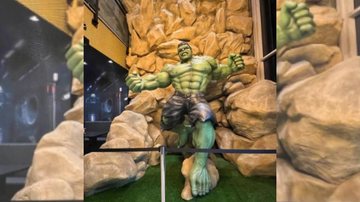 Hulk na hamburgueria temática Arena Heroes Burguer, situada na Zona Leste de SP Hulk Hulk em um espaço reservado para ele em uma hamburgueria - Divulgação