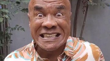 O ator pornô Kid Bengala não conseguiu fazer a sua candidatura à Câmara dos Deputados subir Nada de Kid Bengala: veja alguns famosos que não conseguiram eleger Ator conhecido como Kid Bengala - Reprodução/TikTok