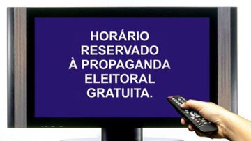 Horário gratuito terá 50 minutos em rede de rádio e de TV, divididos em dois blocos de 25 cada Começa nesta sexta (26) o Horário Eleitoral Gratuito Tela de TV com a mensagem do Horário Eleitoral Gratuito - Divulgação (Agência Brasil)
