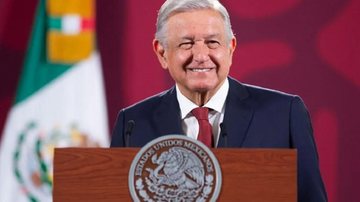 López Obrador participou de uma coletiva de imprensa na última segunda-feira (15); homens estão presos desde 3 de agosto Presidente do México Idoso sorrindo para a foto com terno - Divulgação