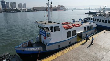Com 22 metros de comprimento e seis de largura, a Itapema recebeu investimentos de R$ 2,3 milhões Travessia entre Santos e Vicente de Carvalho recebe lancha reformada nesta quinta (28) Lancha Itapema atracada - Secretaria Estadual de Logística e Transportes de SP