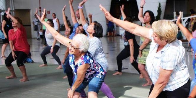 São Vicente oferece curso gratuito de ginástica para idosos Idosos fazendo ginástica - Imagem ilustrativa: Reprodução / Guilherme de Carvalho / Sesc-SP