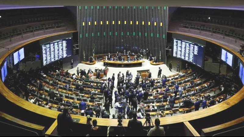 Veja como ficou a preferência do eleitorado praiagrandense para a Câmara dos Deputados Confira os candidatos mais votados em Praia Grande para deputado federal Plenário da Câmara dos Deputados - Reprodução/ Adriano Machado/Reuters