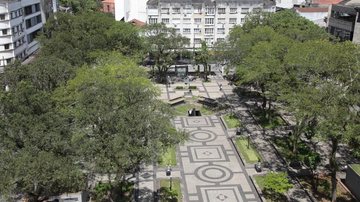 Praça no Centro Histórico de Santos Santos terá shows musicais e atrações durante semana das cidades criativas - Imagem: Divulgação / Prefeitura de Santos