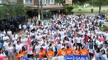 Oitava edição do evento tem partida da praça Duque de Caxias, no bairro Canto do Forte “Caminhada da Adoção” acontece em 10 de julho em Praia Grande Concentração para uma das edições da Caminhada da Adoção, em Praia Grande - Banco de imagens da Prefeitura de Praia Grande