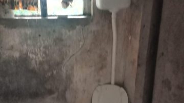 Banheiro em situação precária da residência da vítima/autor - Polícia Civil