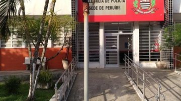 Homem foi capturado na noite da última segunda-feira (22) por policiais civis da Delegacia Sede de Peruíbe Procurado por homicídio há quase 10 anos é capturado no litoral sul de SP Fachada da Delegacia Sede de Peruíbe - Assessoria de Imprensa Polícia Civil - DEINTER-6