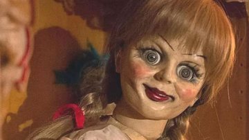 A famosa boneca Anabelle também estará no parque que será montado no Shopping Villa Lobos Shopping de SP terá parque de terror com temática de filmes da Warner Bros Boneca Anabelle - Divulgação/Warrner Bros